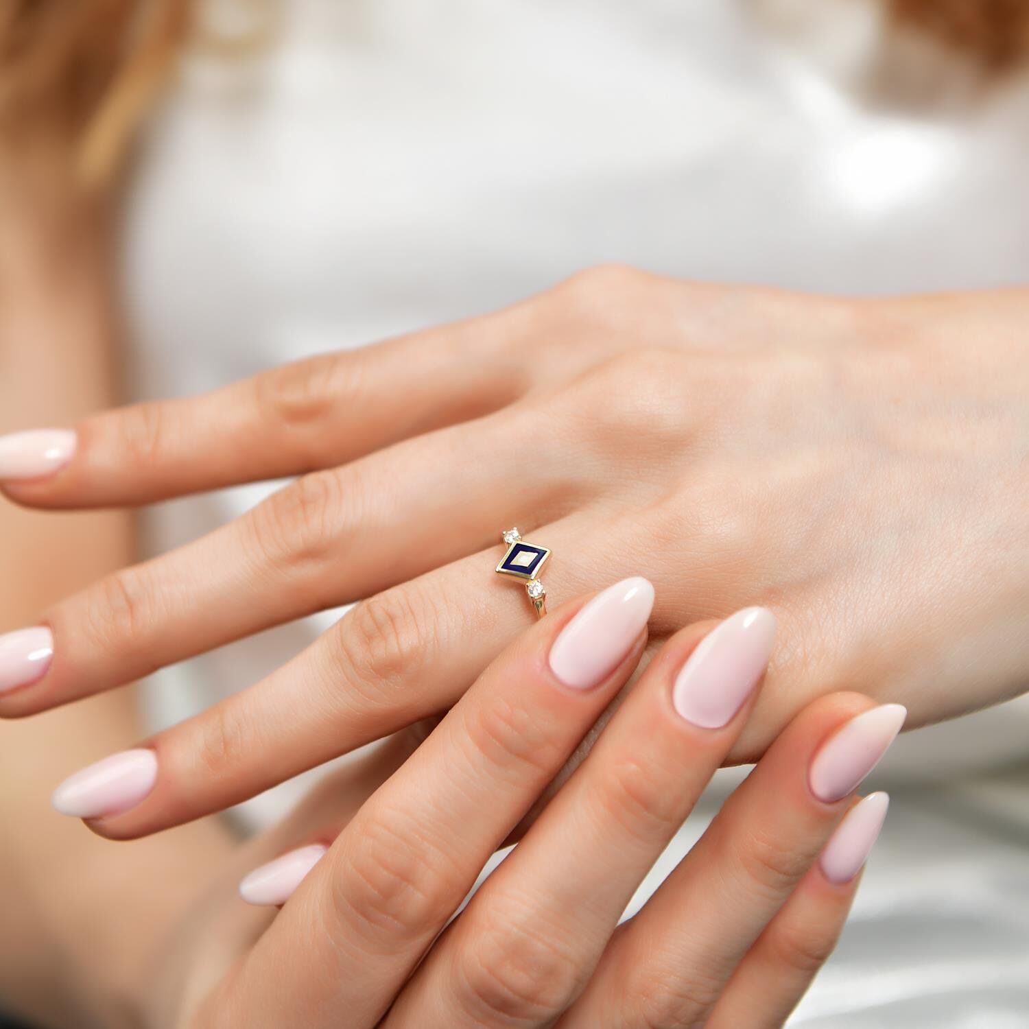 14 Ayar Mineli Altın Yüzük