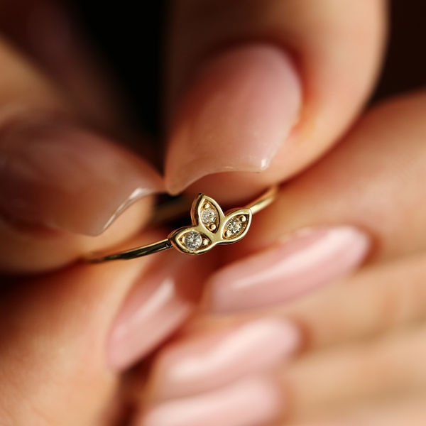 Adira 3 Yaprak Altın Kolye