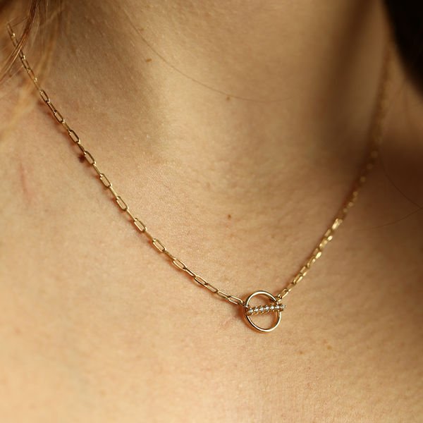 Minimal Cercle Taşlı Altın Kolye