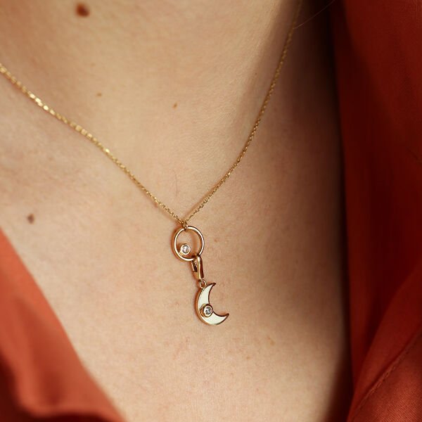 Cercle Moon Altın Kolye