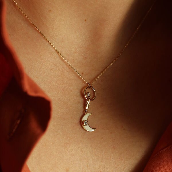 Cercle Moon Altın Kolye