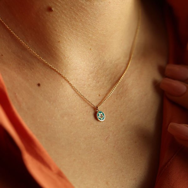 Capella Star Altın Kolye