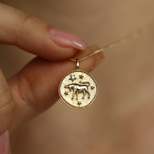 Ancient Taurus Altın Boğa Burç Kolye