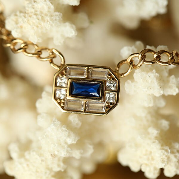 Navy Blue safir  Detaylı Altın Kolye