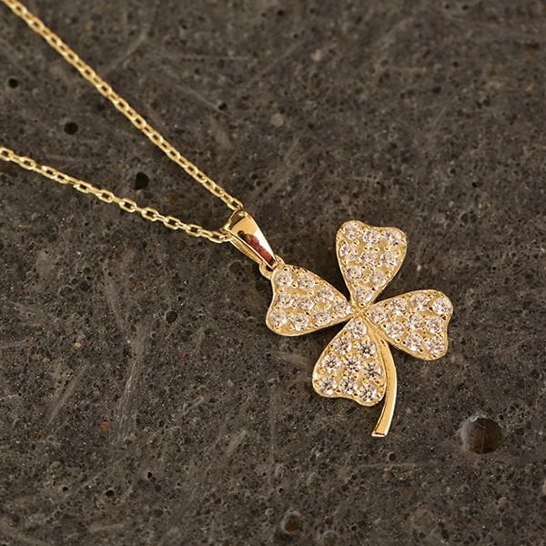 Clover Yonca Tasarım Altın Kolye