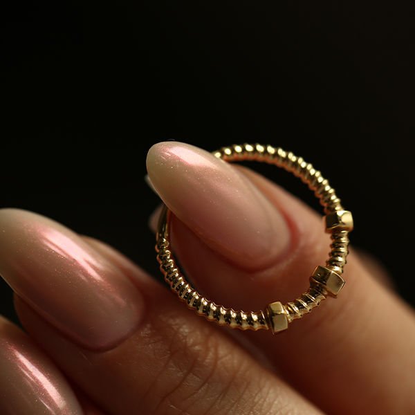 Vera Tasarım Altın Yüzük