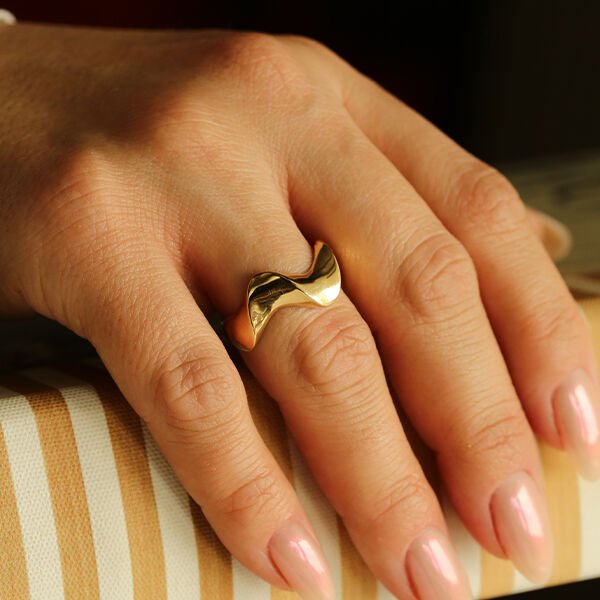 Geometric Minimal Shape Altın Yüzük