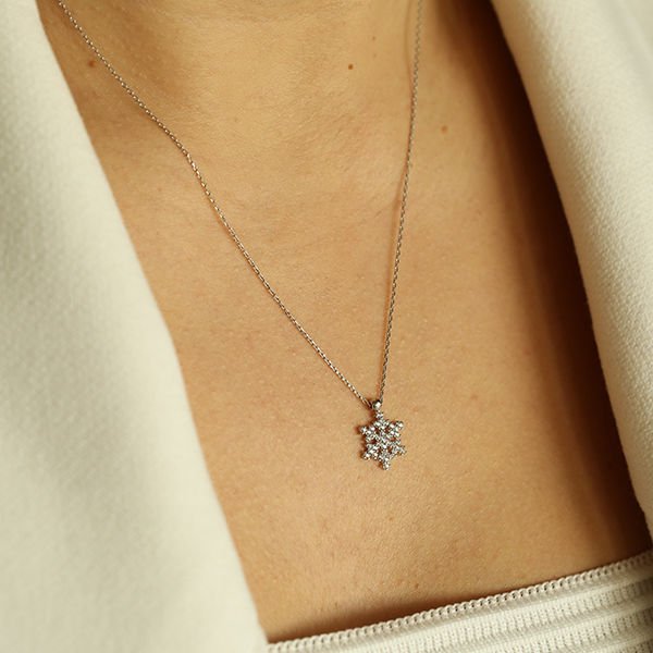 Snowflake Kar Tanesi Tasarım Altın Kolye