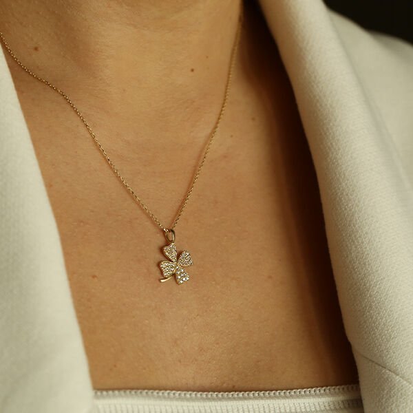 Clover 4 Yaprak Yonca Altın Kolye