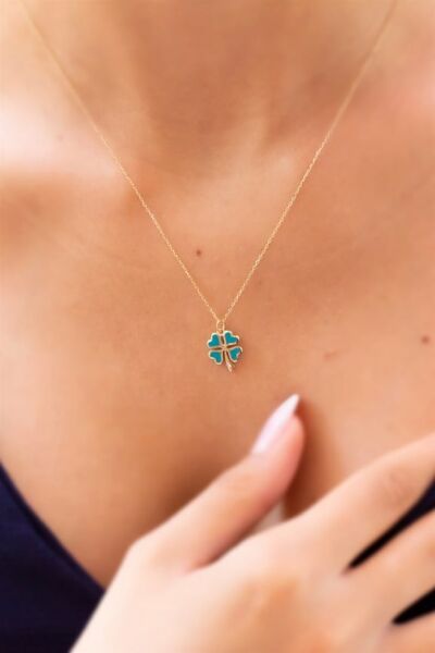 14 ayar altın kalpli yonca kolye