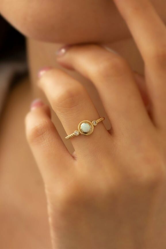 14 ayar altın opal taşlı yüzük