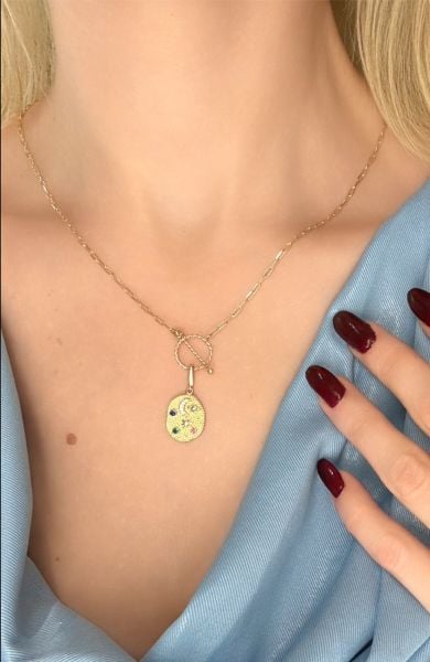 14 ayar altın renkli ay yıldız kolye