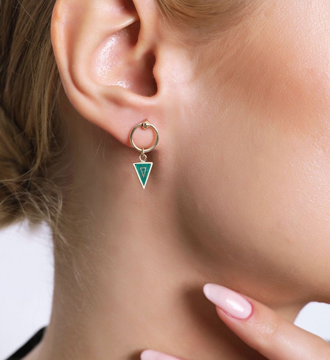 Tasarım Yeşil  Mineli Altın Kupe