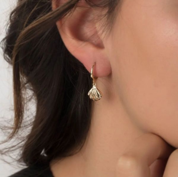14 Ayar Golden Shell  İstiridye Küpe