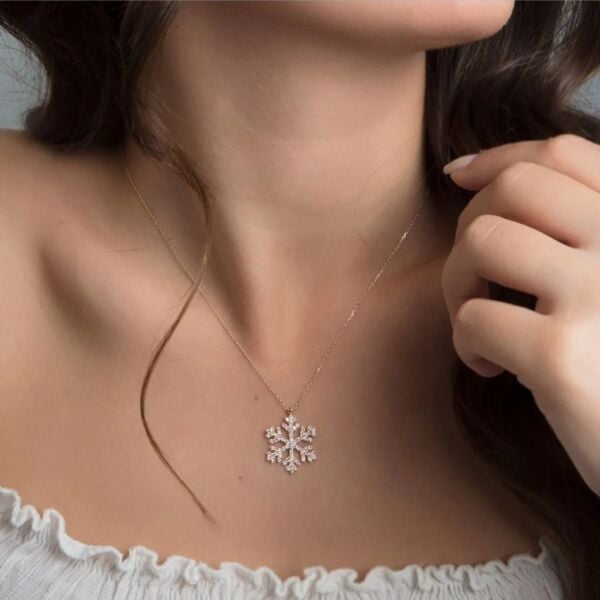 14 Ayar Kar Tanesi Kolye