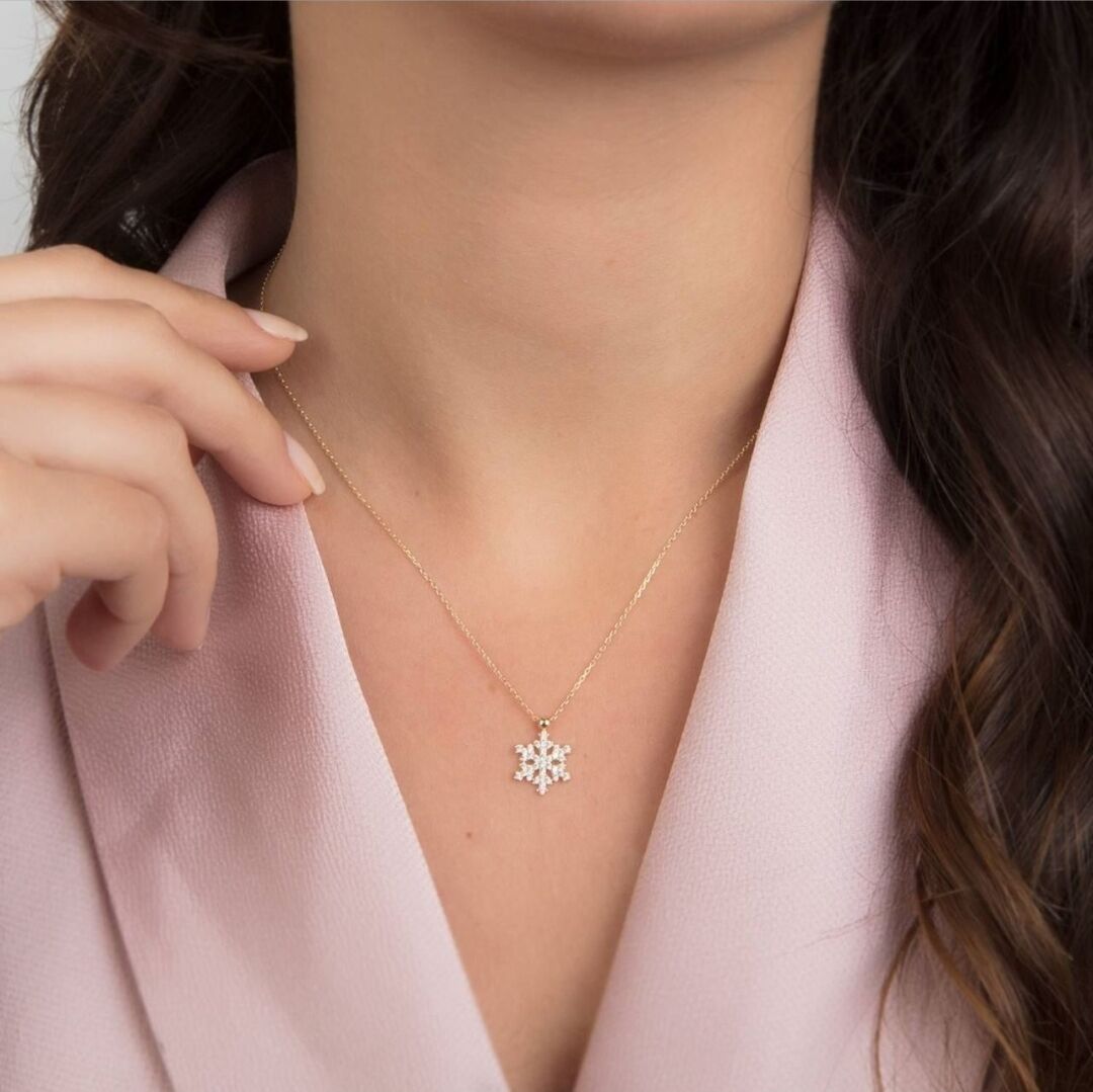 14 Ayar Altın Kar Tanesi Kolye