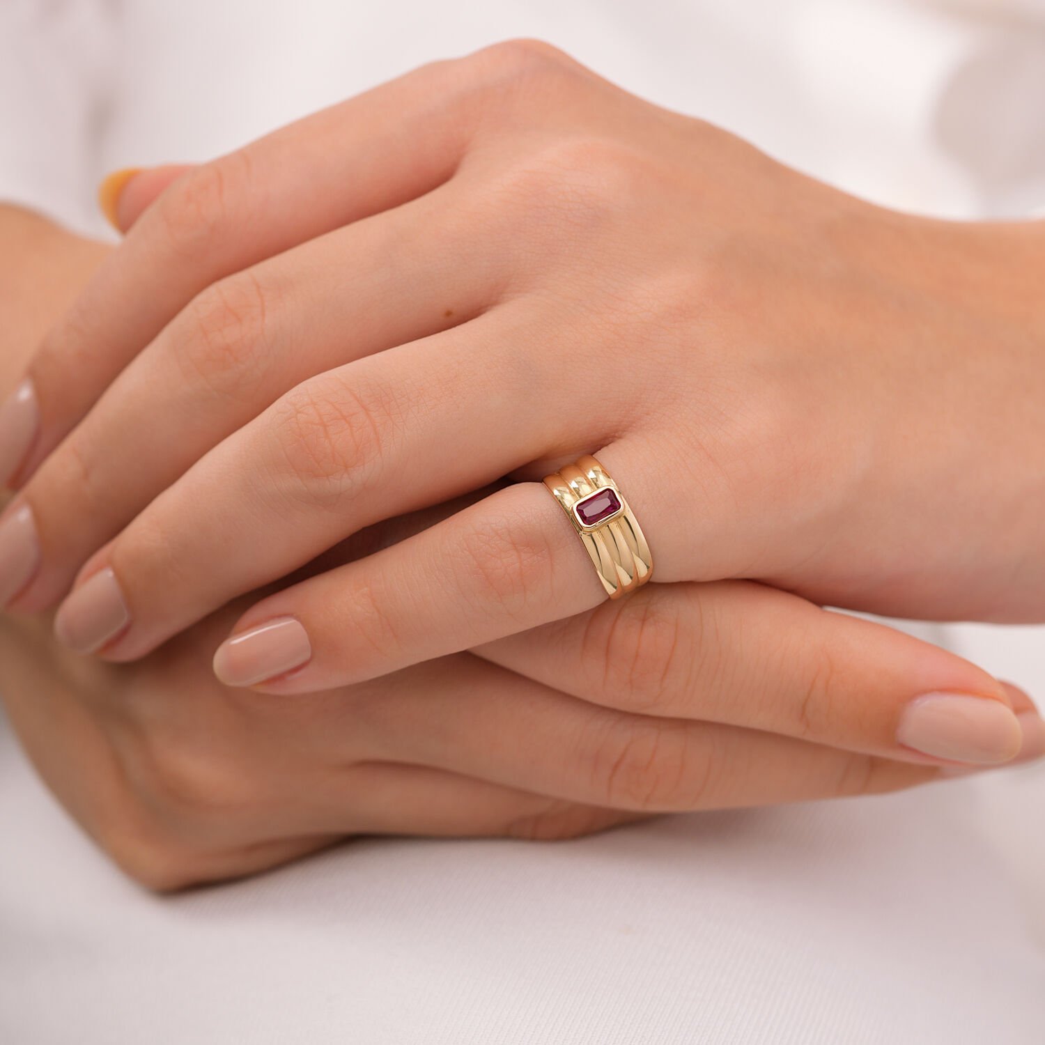 14 Ayar Pink Aura Şovalye Yüzük