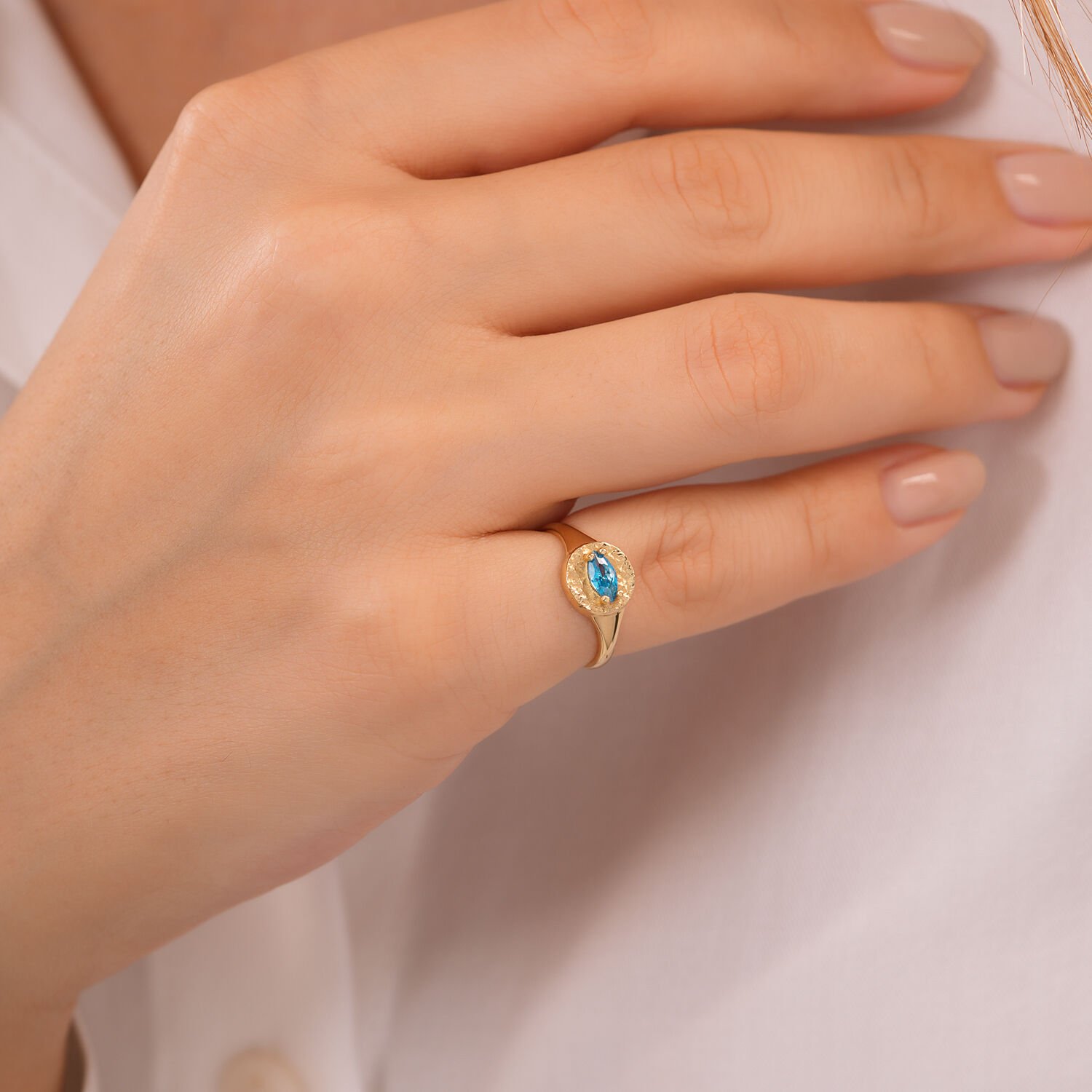 14 Ayar Blue Whısper Şovalye Yüzük