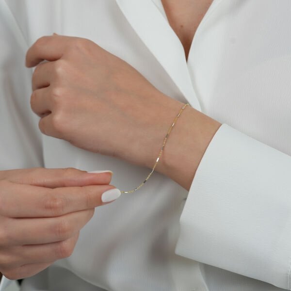 14 AYAR ATAÇ BİLEKLİK