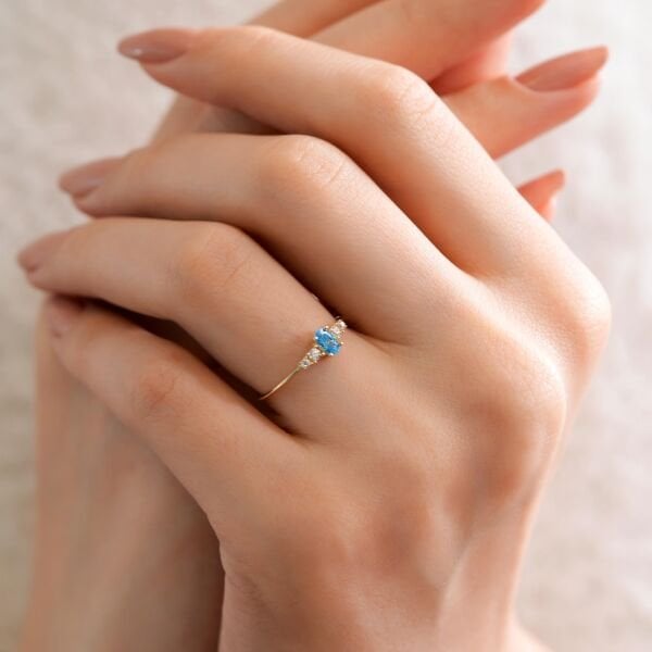 14 AYAR AKUAMARİN  TAṢLI  YÜZÜK